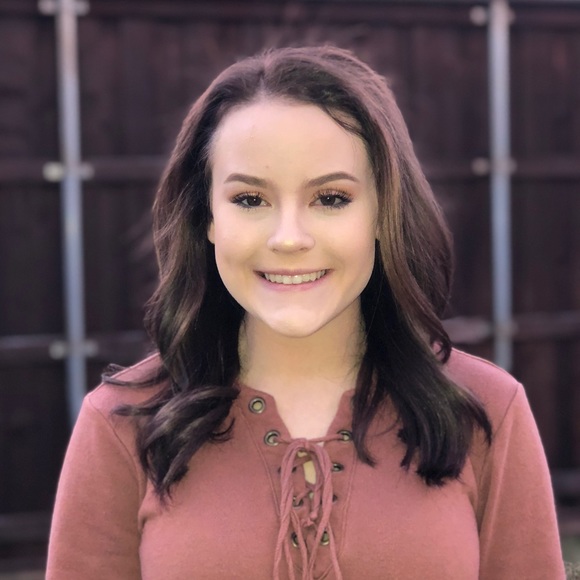 meet your posher!!! - Picture 5 of 8